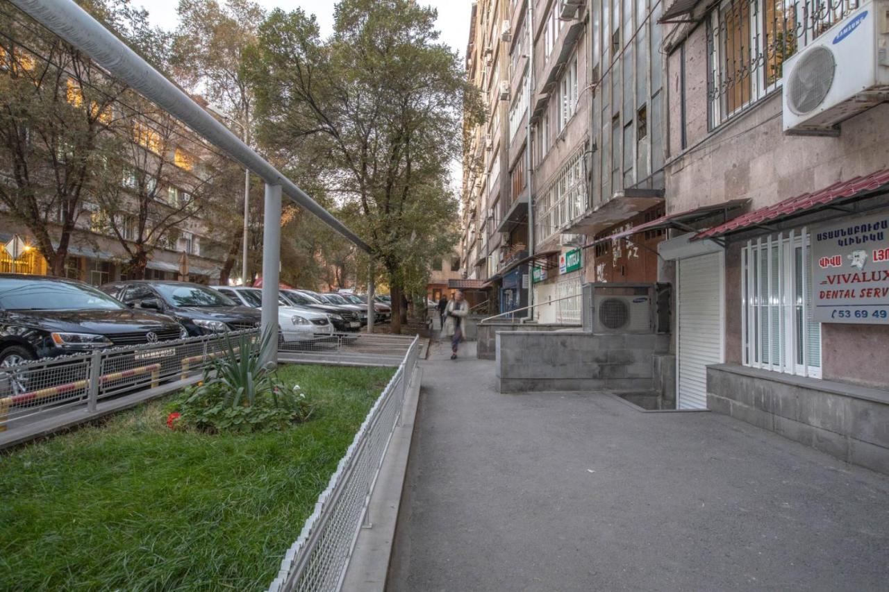 Stay Inn Apartments Near Northern Avenue Yerevan Exterior photo
