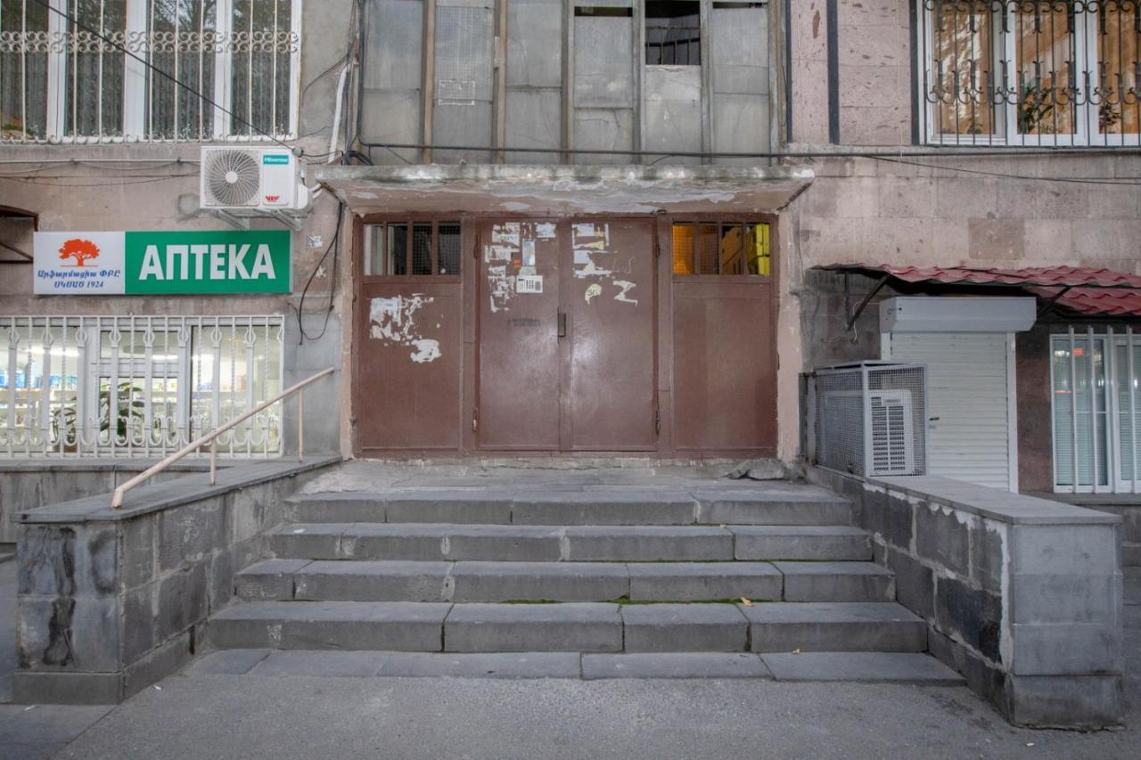 Stay Inn Apartments Near Northern Avenue Yerevan Exterior photo